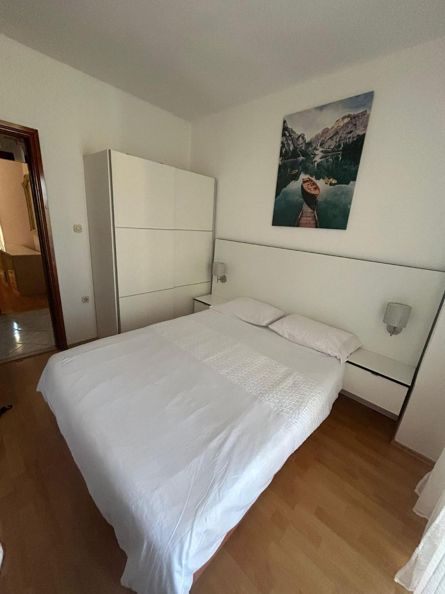 Apartment Stipe 比比涅 外观 照片