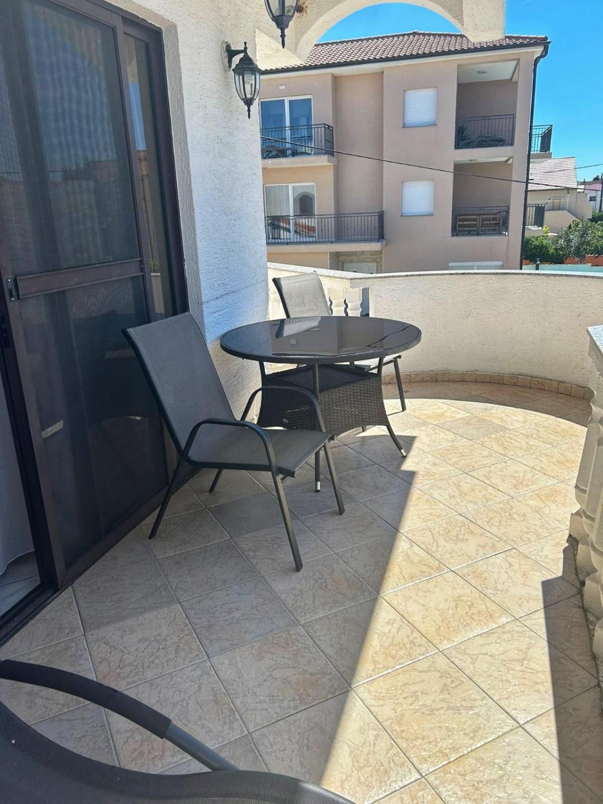 Apartment Stipe 比比涅 外观 照片